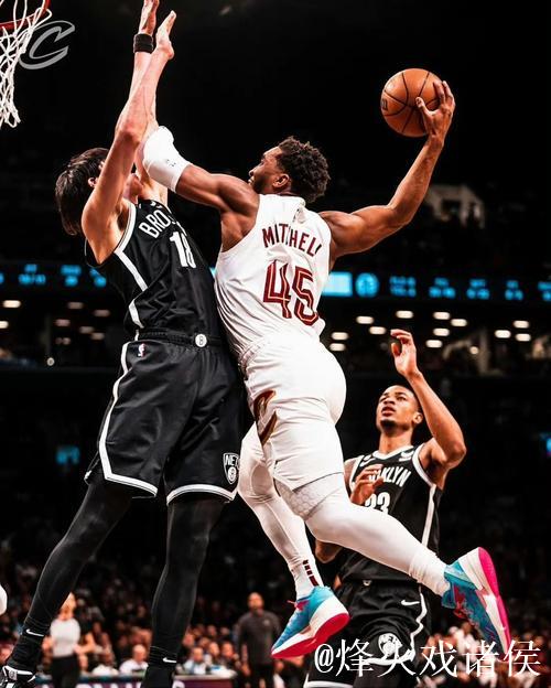米切尔绝杀骑士7连胜送雄鹿5连败 绿军灭黄蜂